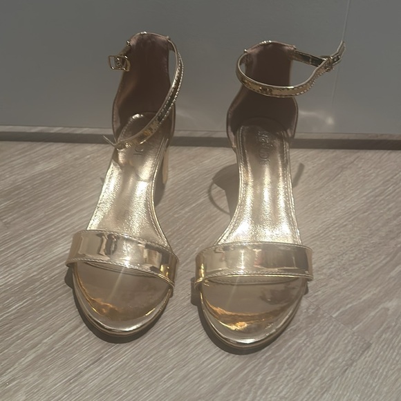 Gold strap low heels from amazon - Picture 2 of 2